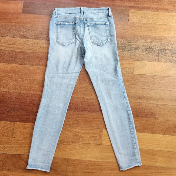 Jessica Simpson Light Wash Ankle Skinny Jeans Size 4/27 - Picture 11 of 15